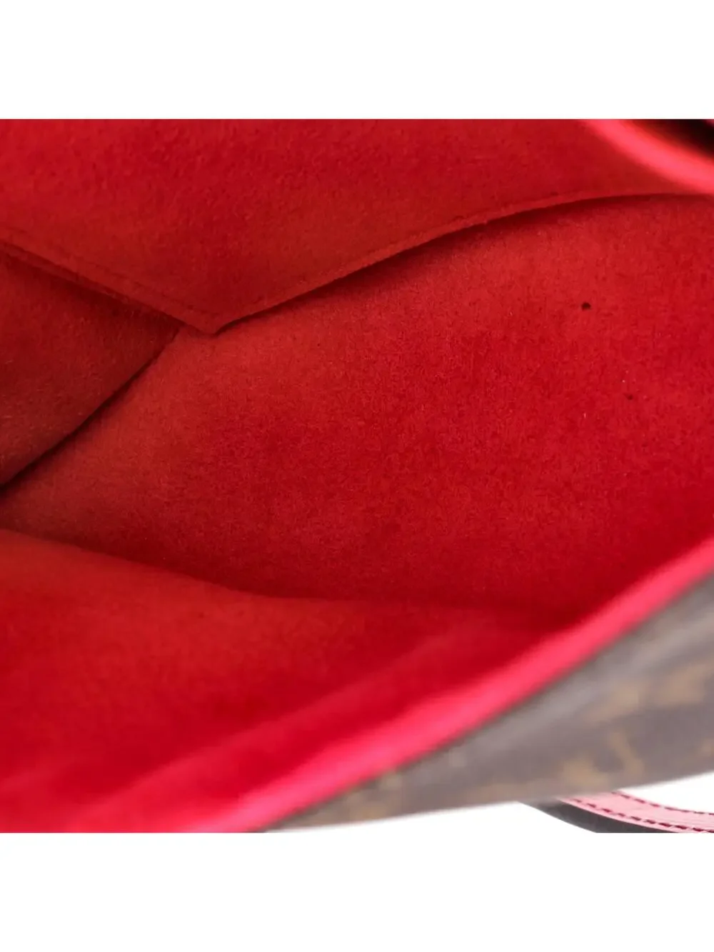 Louis Vuitton Saint Michel Handbag #263861L14B
